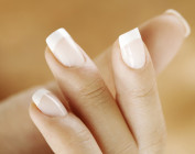 Проблемы с ногтями: трещины и расслоение