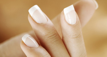Проблемы с ногтями: трещины и расслоение